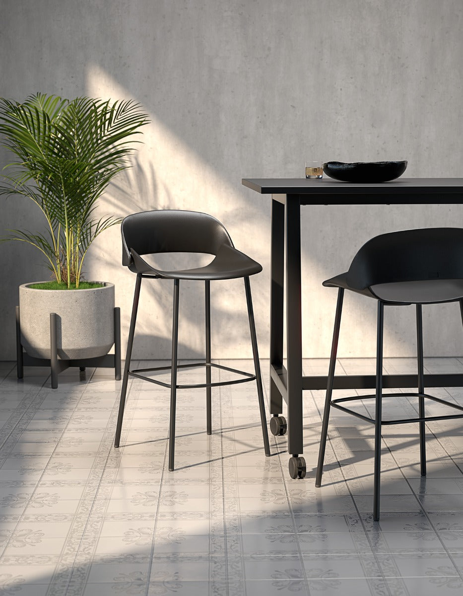 Barstools & Cafeteria Seating