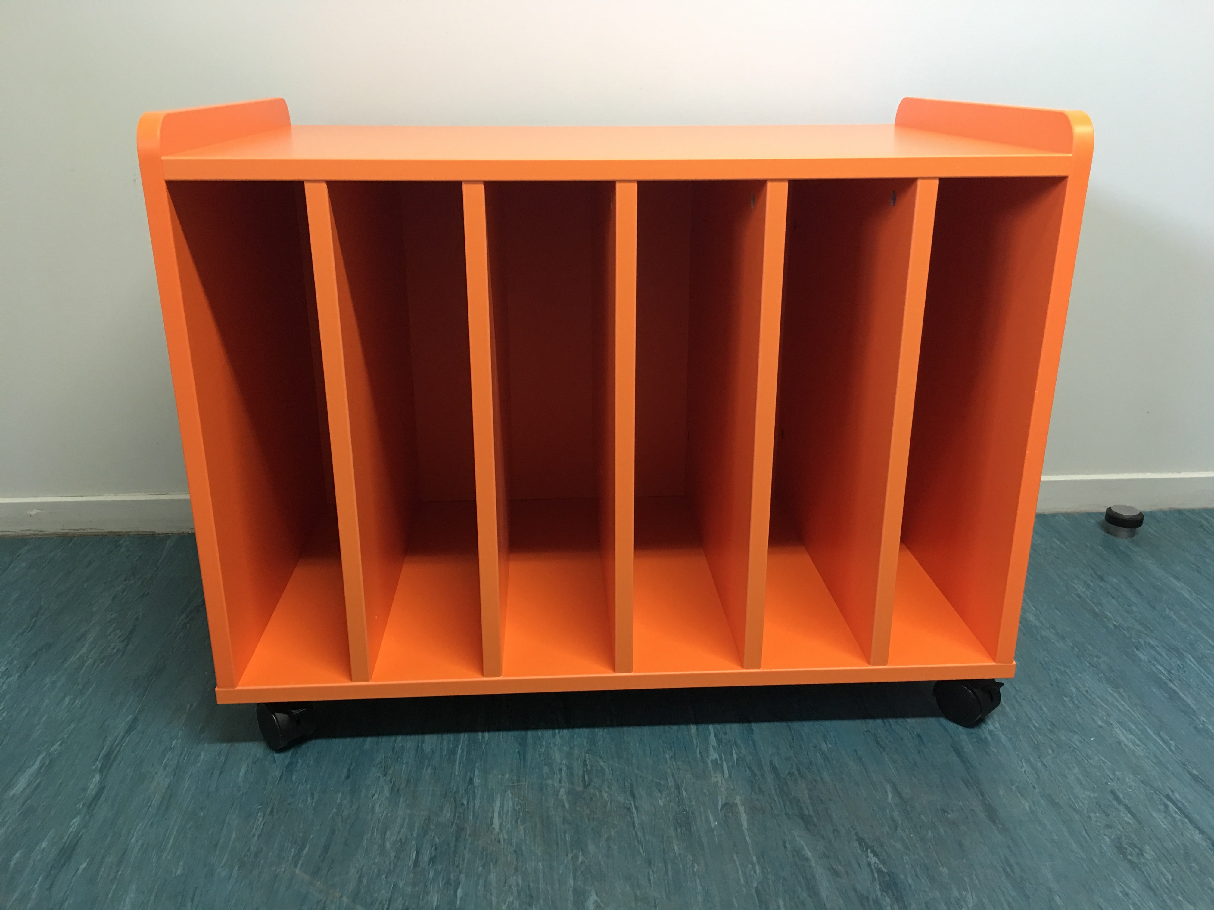 Mobile Large Book Display Unit in Melteca